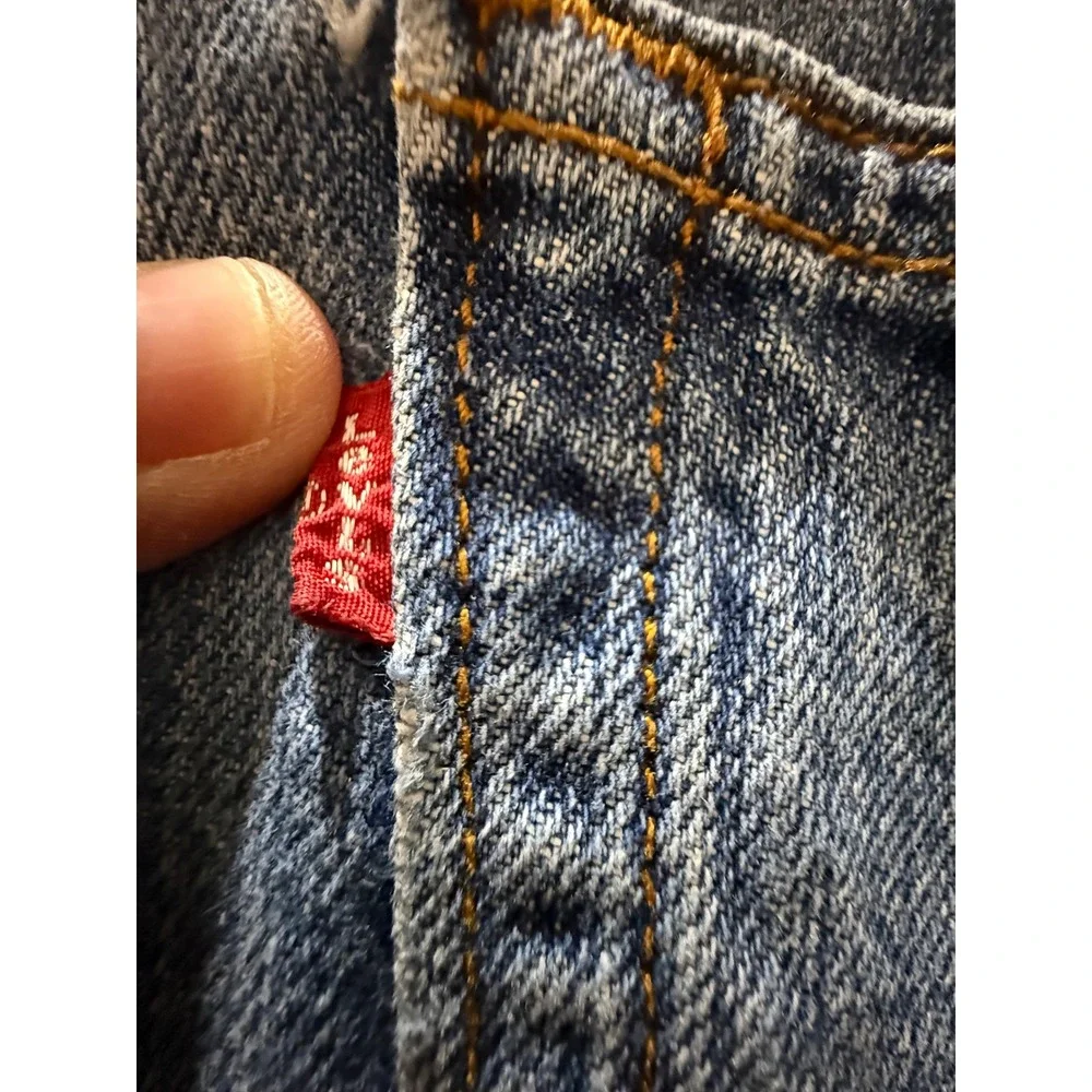 Levis levi 550